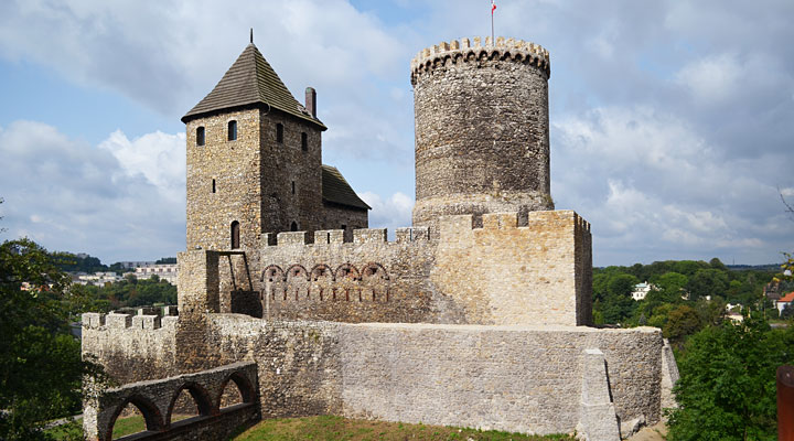 Le château de Będzin : une ancienne forteresse, mystérieuse dans sa sombre beauté